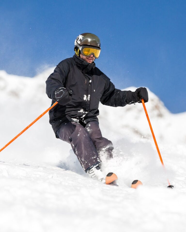 Esquiar en Chile: descubre las mejores pistas y alquila tu equipo con Ski Renting